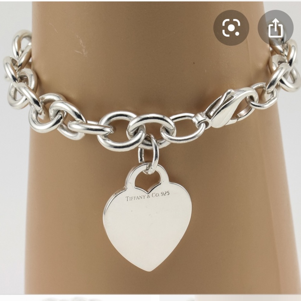 ⭐️AUTHENTIC⭐️ Tiffany & co heart pendant bracelet